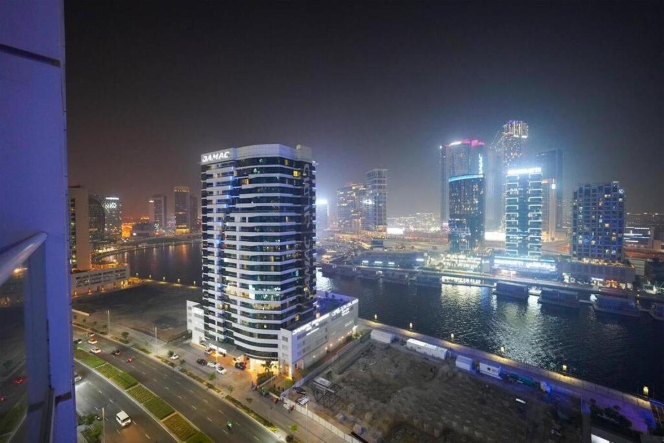 Brown Stone -canal View Vera Ii * Dubai